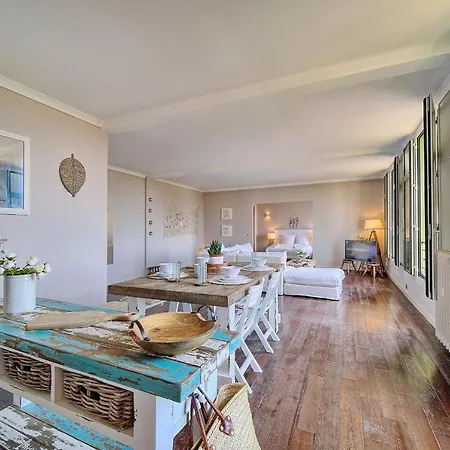 Immogroom - Large - Parking - Air Conditioning - Sea View - Wifi Apartment